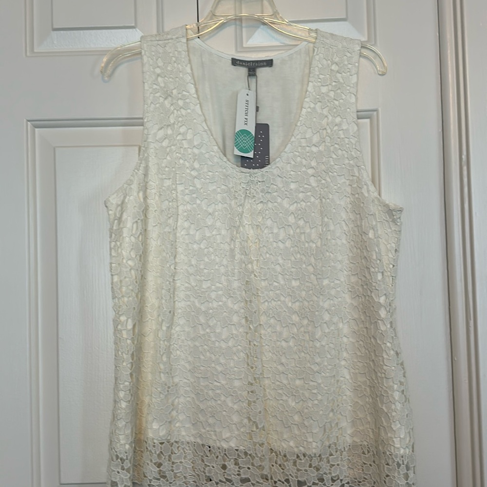Pullover sleeveless top